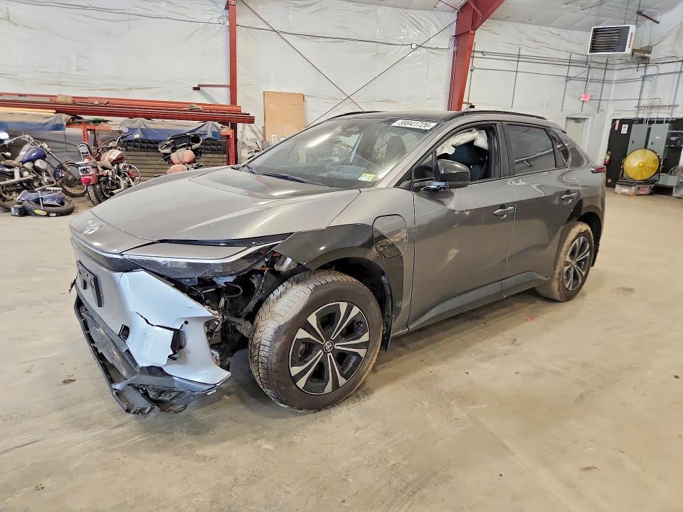 2025 TOYOTA BZ4X XLE
