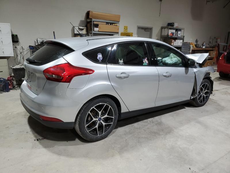 1FADP3M29HL302090 2017 FORD FOCUS photo no. 3