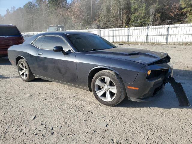 2017 DODGE CHALLENGER SXT — Фото 4 из 12