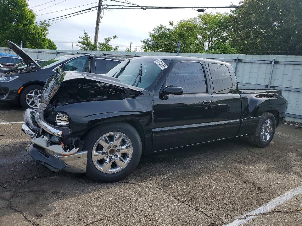 2GCEC19T7Y1121026 2000 CHEVROLET SILVERADO photo no. 1