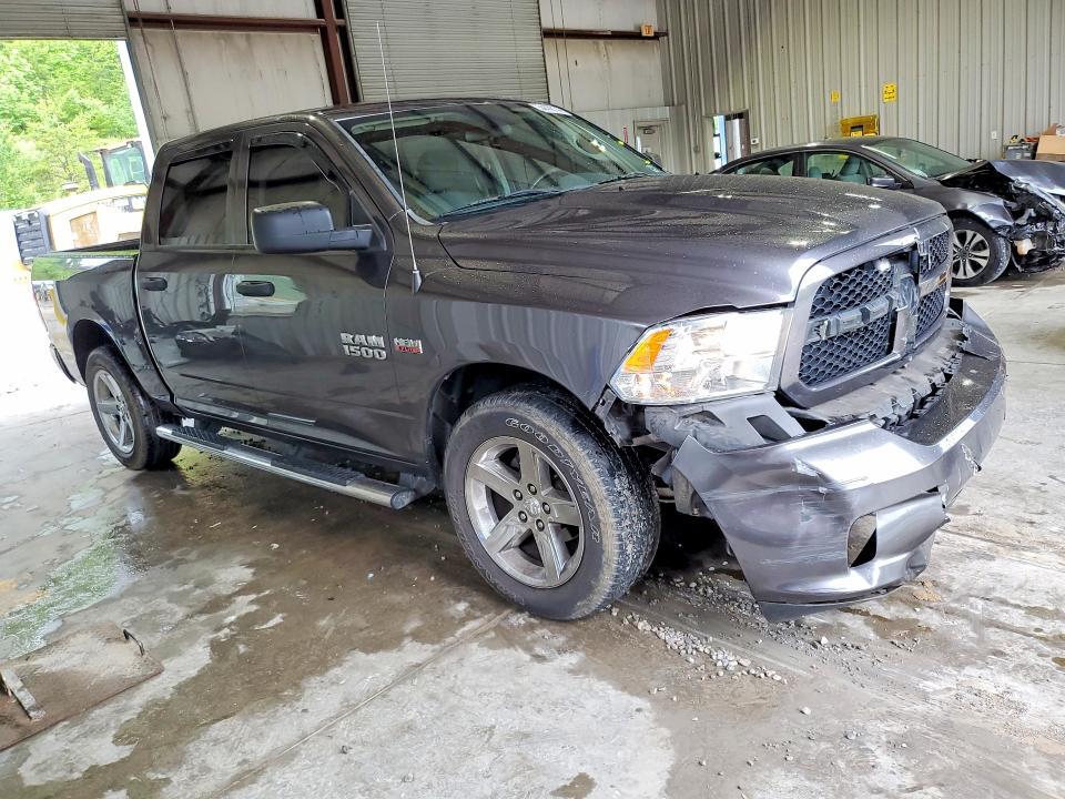 2015 RAM 1500 ST — Фото 4 из 12