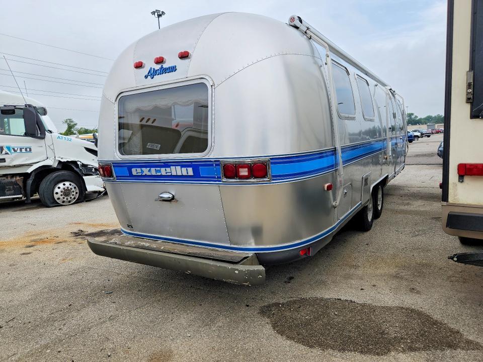 1988 AIRSTREAM EXCELLA CAMPER — Фото 3 из 8