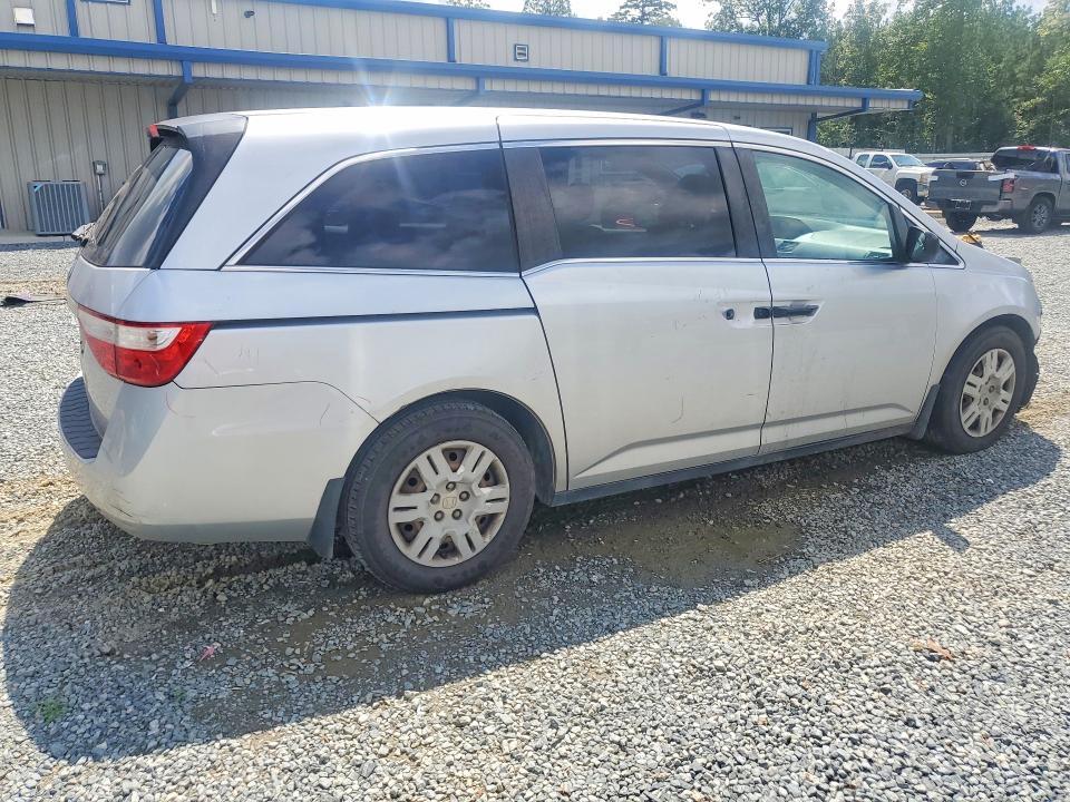 5FNRL5H25DB048134 2013 HONDA ODYSSEY photo no. 3