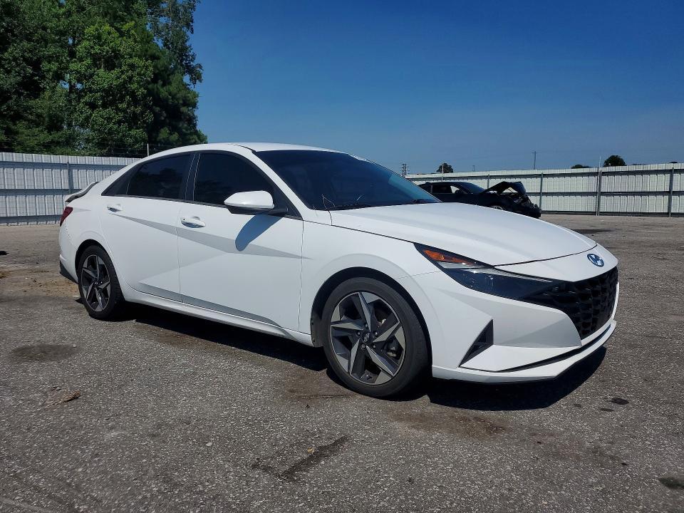 2023 HYUNDAI ELANTRA SEL — Фото 4 из 12