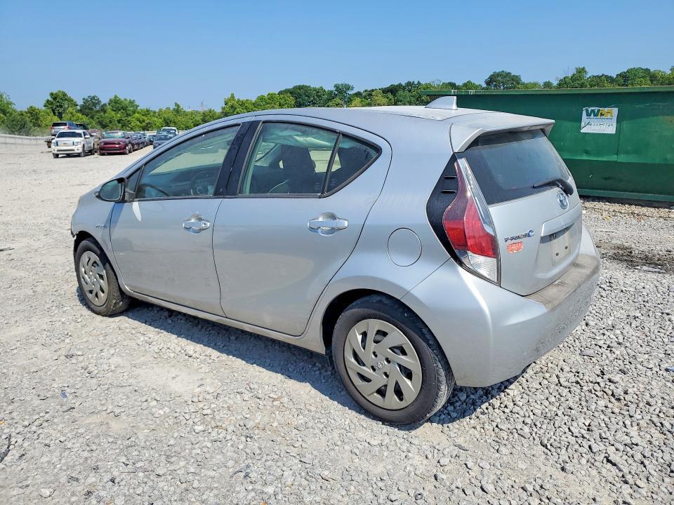 2016 TOYOTA PRIUS C — Фото 2 из 12