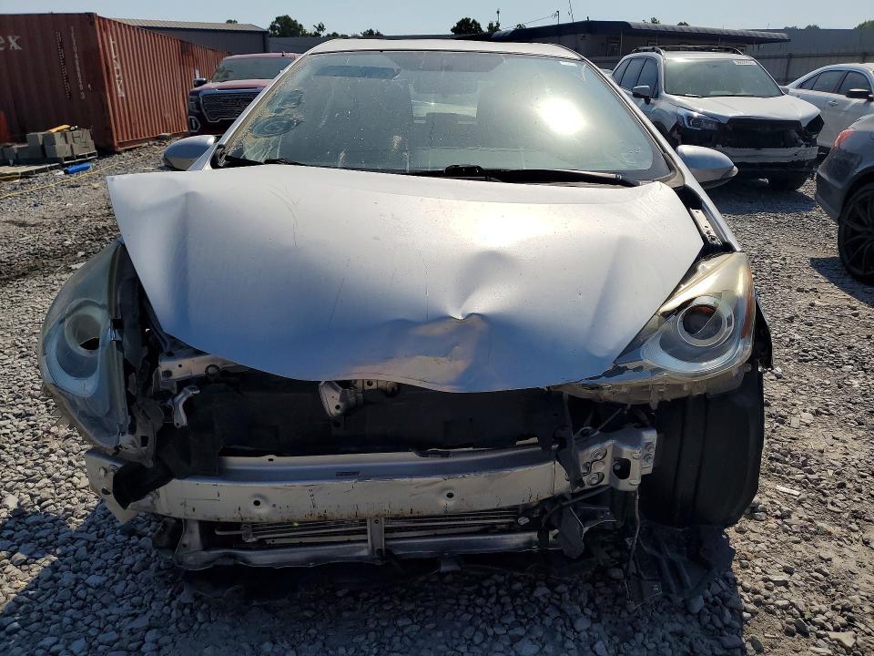 2016 TOYOTA PRIUS C — Фото 5 из 12