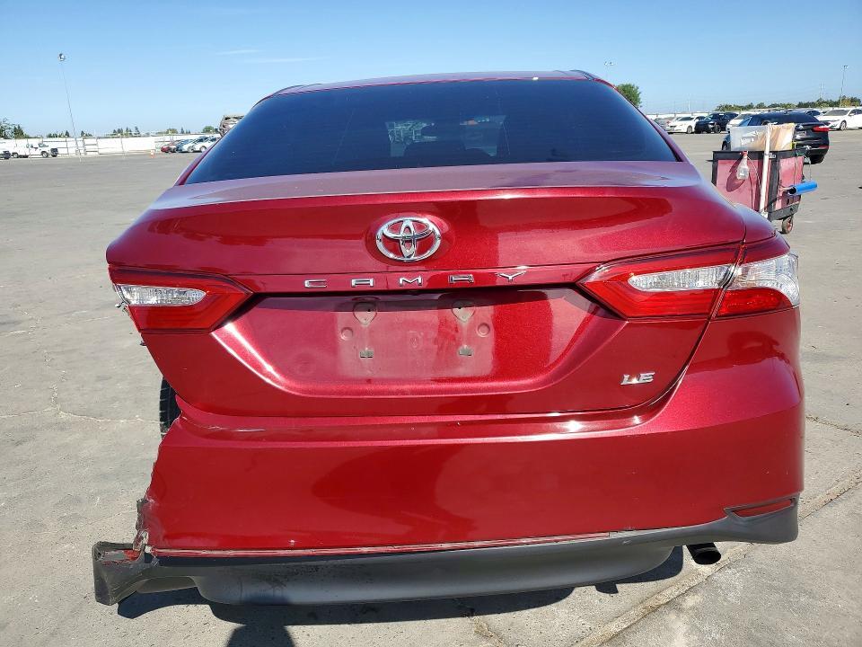 2018 TOYOTA CAMRY LE — Фото 6 из 12
