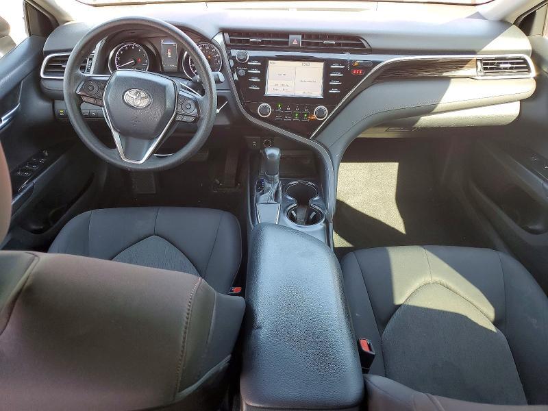 2018 TOYOTA CAMRY LE — Фото 8 из 12