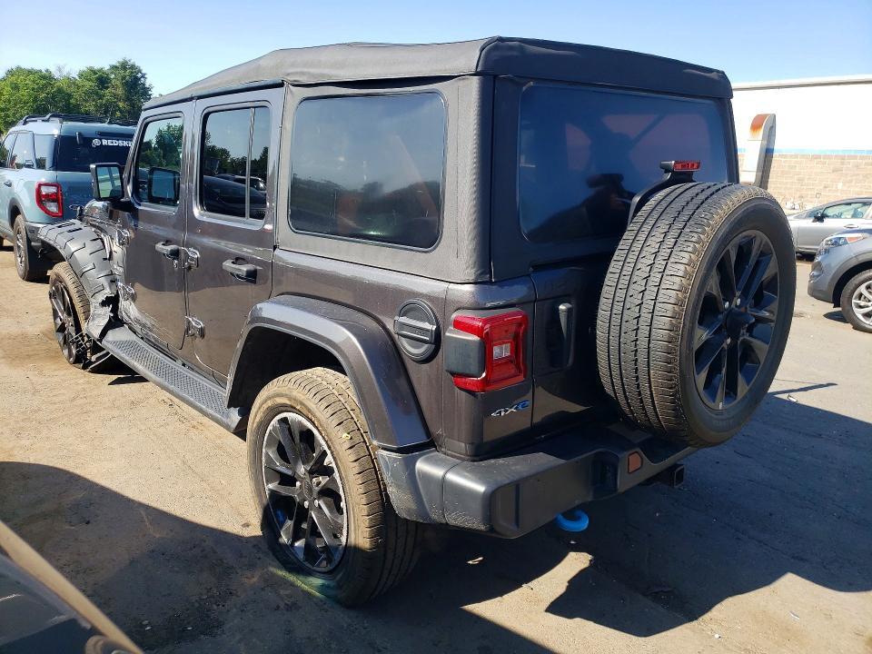 2022 JEEP WRANGLER UNLIMITED SAHARA 4XE — Фото 2 из 12