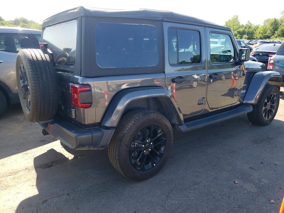 2022 JEEP WRANGLER UNLIMITED SAHARA 4XE — Фото 3 из 12