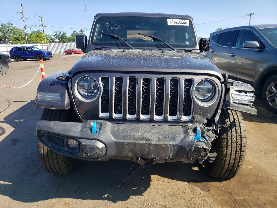 2022 JEEP WRANGLER UNLIMITED SAHARA 4XE — Фото 5 из 12