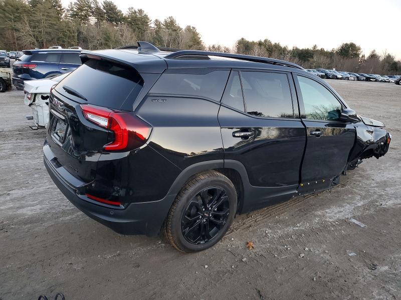 2022 GMC TERRAIN SLT — Фото 3 из 14