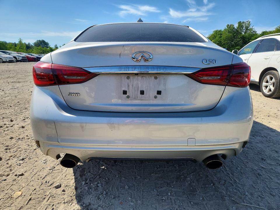 2018 INFINITI Q50 3.0T LUXE — Фото 6 из 12