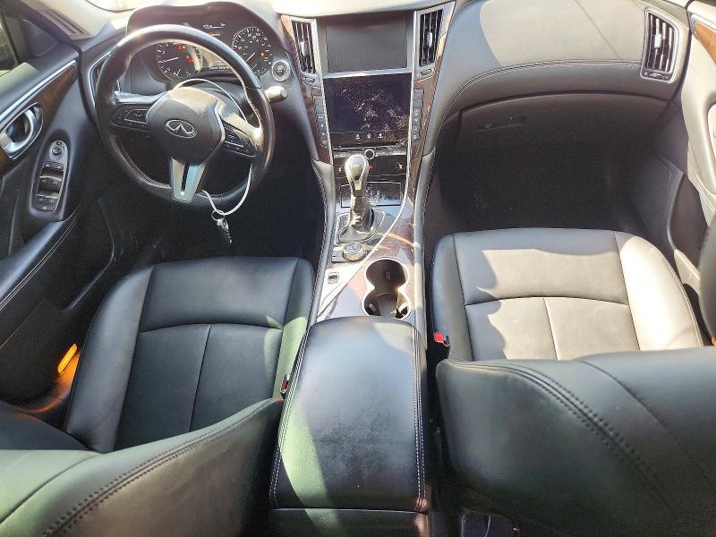 2018 INFINITI Q50 3.0T LUXE — Фото 8 из 12