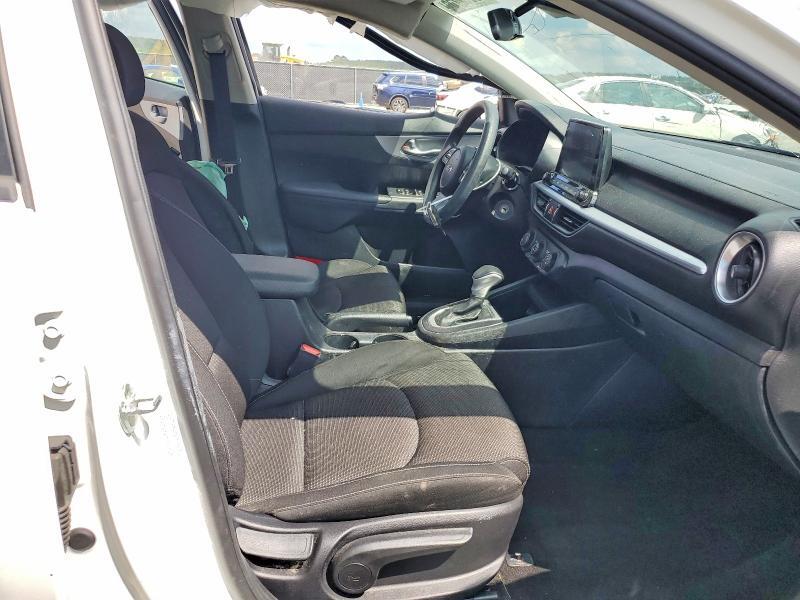2023 KIA FORTE LXS — Фото 7 из 12