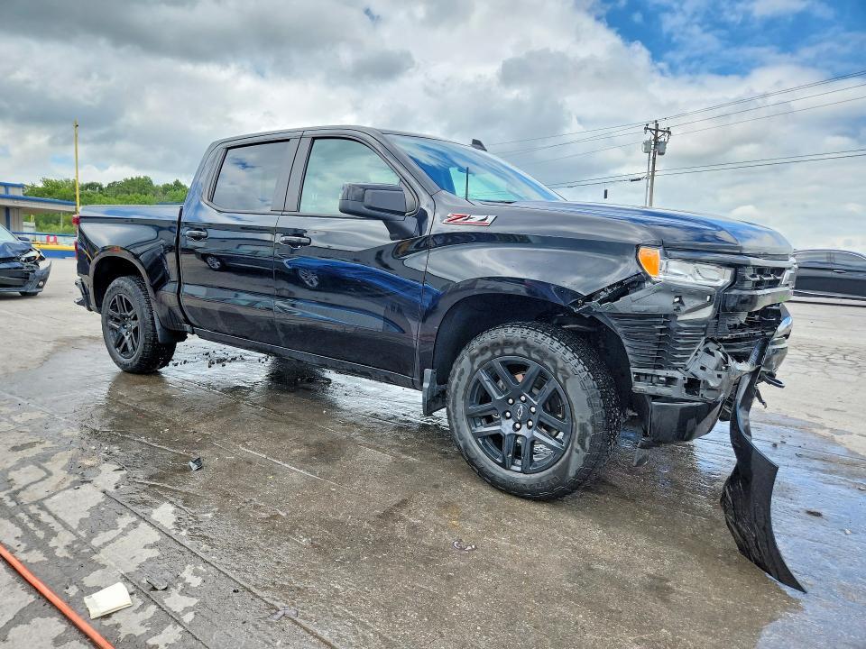 2023 CHEVROLET SILVERADO K1500 RST — Фото 4 из 13
