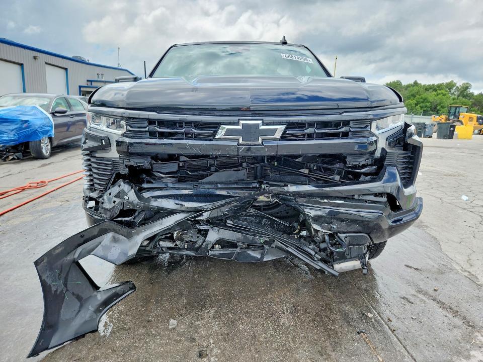 2023 CHEVROLET SILVERADO K1500 RST — Фото 5 из 13