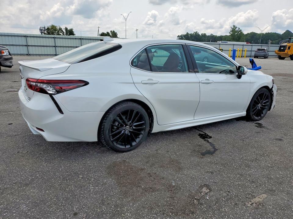 2022 TOYOTA CAMRY XSE — Фото 3 из 12