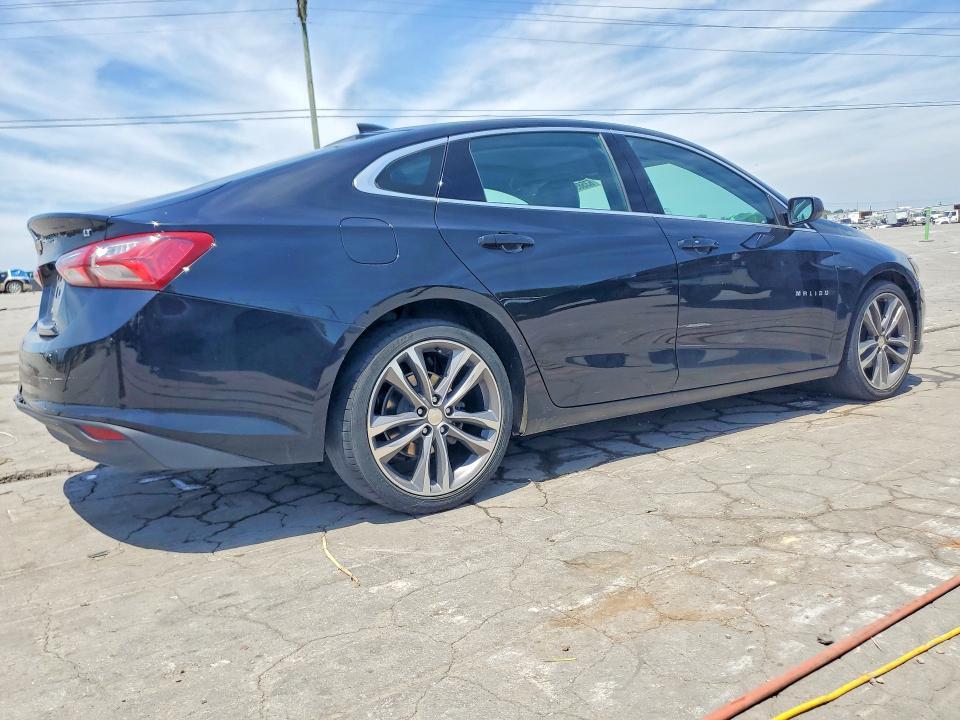 2022 CHEVROLET MALIBU LT — Фото 3 из 13