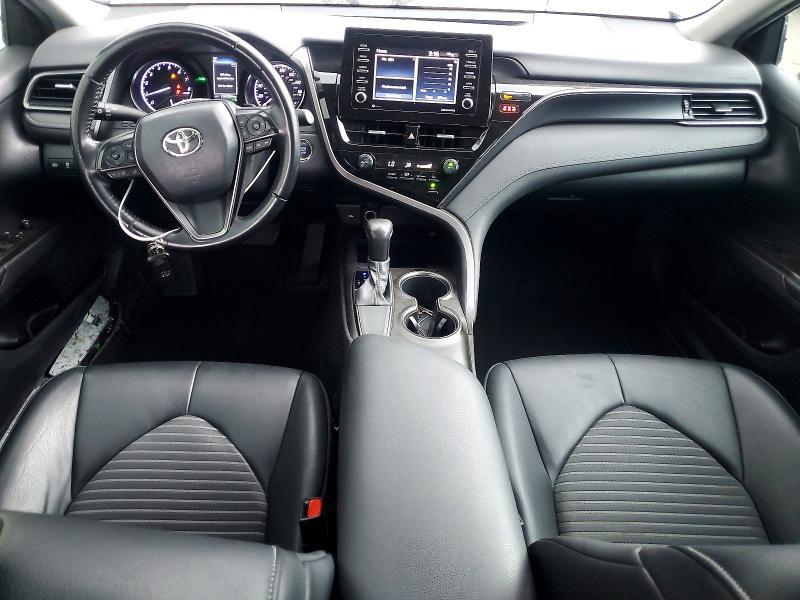 2021 TOYOTA CAMRY SE — Фото 8 из 13