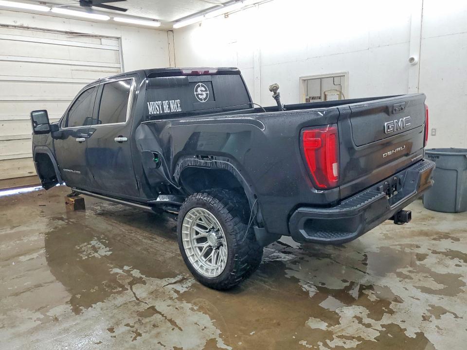 2021 GMC SIERRA K2500 DENALI — Фото 2 из 13