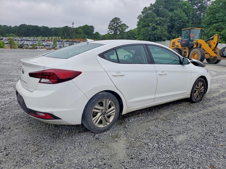 2020 HYUNDAI ELANTRA SEL — Фото 3 из 12