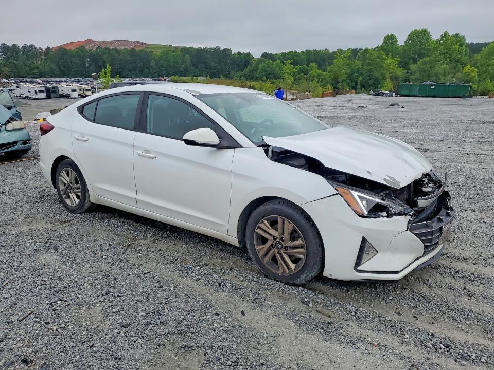 2020 HYUNDAI ELANTRA SEL — Фото 4 из 12