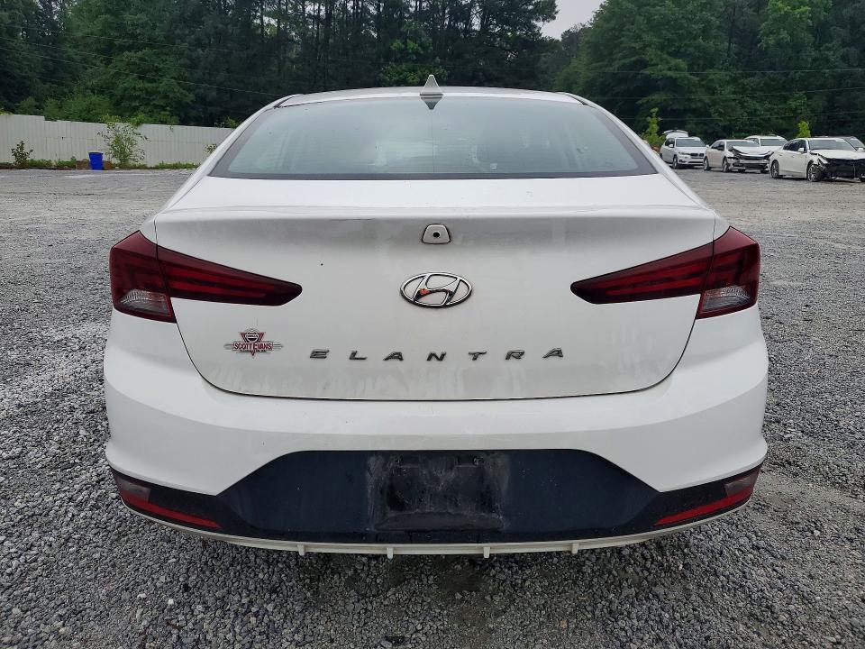 2020 HYUNDAI ELANTRA SEL — Фото 6 из 12
