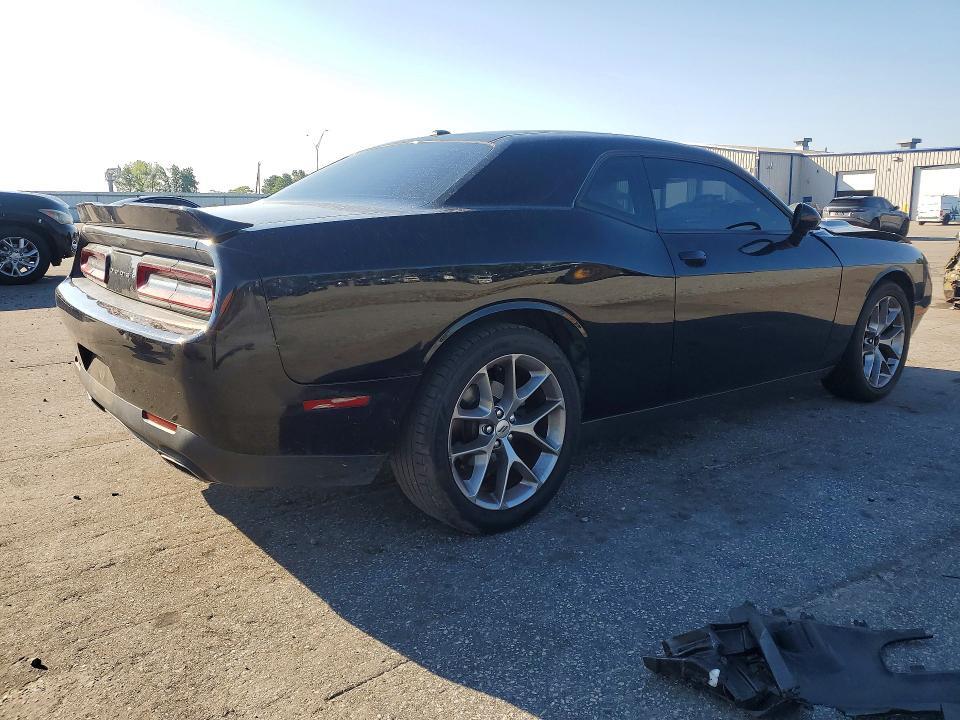 2019 DODGE CHALLENGER SXT — Фото 3 из 12
