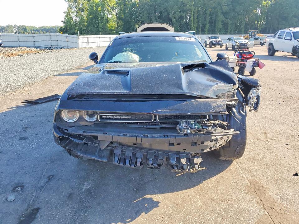 2019 DODGE CHALLENGER SXT — Фото 5 из 12