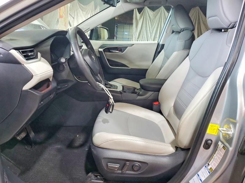 2019 TOYOTA RAV4 LIMITED — Фото 7 из 14