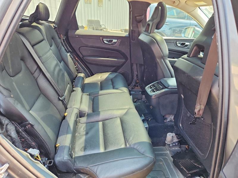 2018 VOLVO XC60 T5 INSCRIPTION — Фото 11 из 14