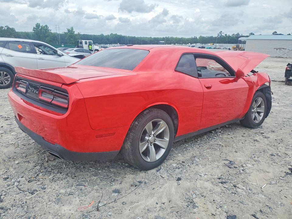 2018 DODGE CHALLENGER SXT — Фото 3 из 12