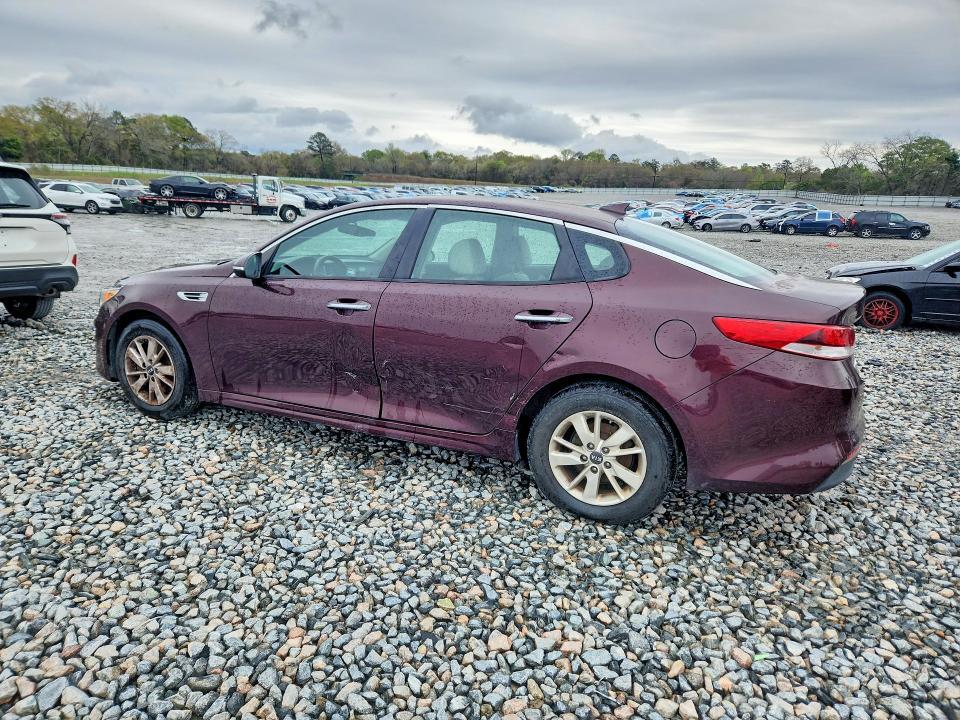 5XXGT4L30GG035777 2016 KIA OPTIMA photo no. 2