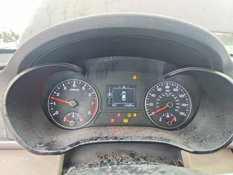 5XXGT4L30GG035777 2016 KIA OPTIMA photo no. 9
