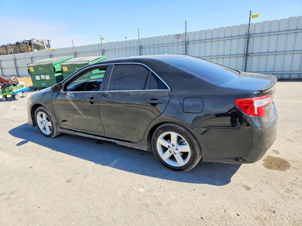 2013 TOYOTA CAMRY SE — Фото 2 из 12