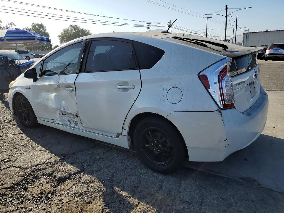 JTDKN3DU7D5561118 2013 TOYOTA PRIUS photo no. 2