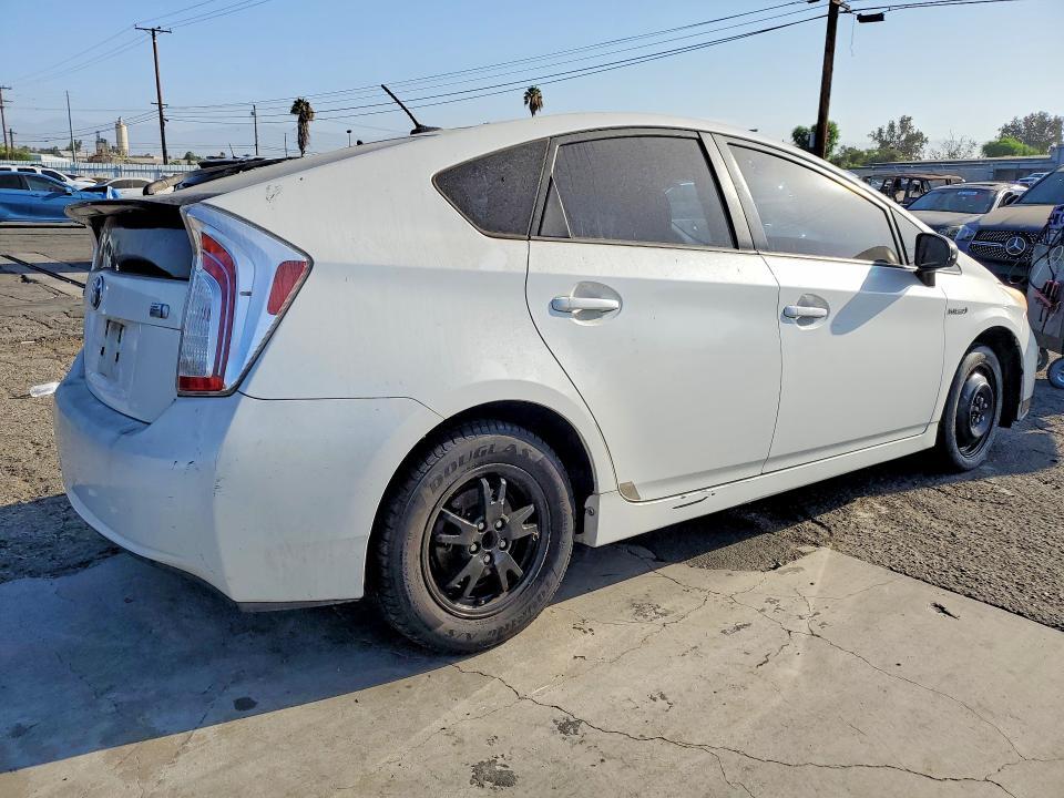 JTDKN3DU7D5561118 2013 TOYOTA PRIUS photo no. 3