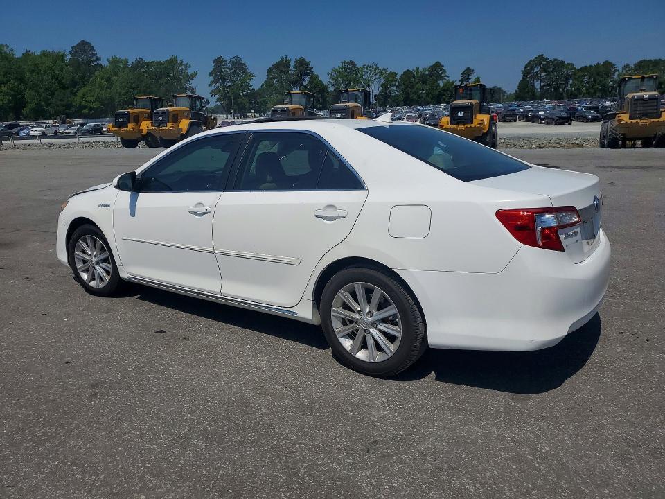 2012 TOYOTA CAMRY HYBRID XLE — Фото 2 из 12