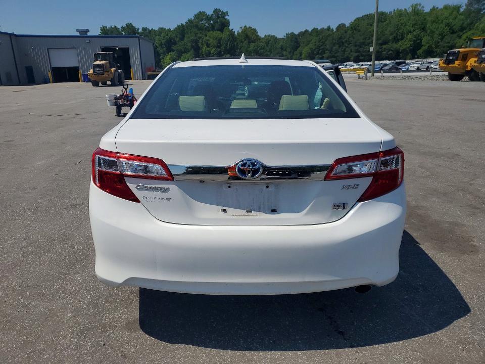 2012 TOYOTA CAMRY HYBRID XLE — Фото 6 из 12