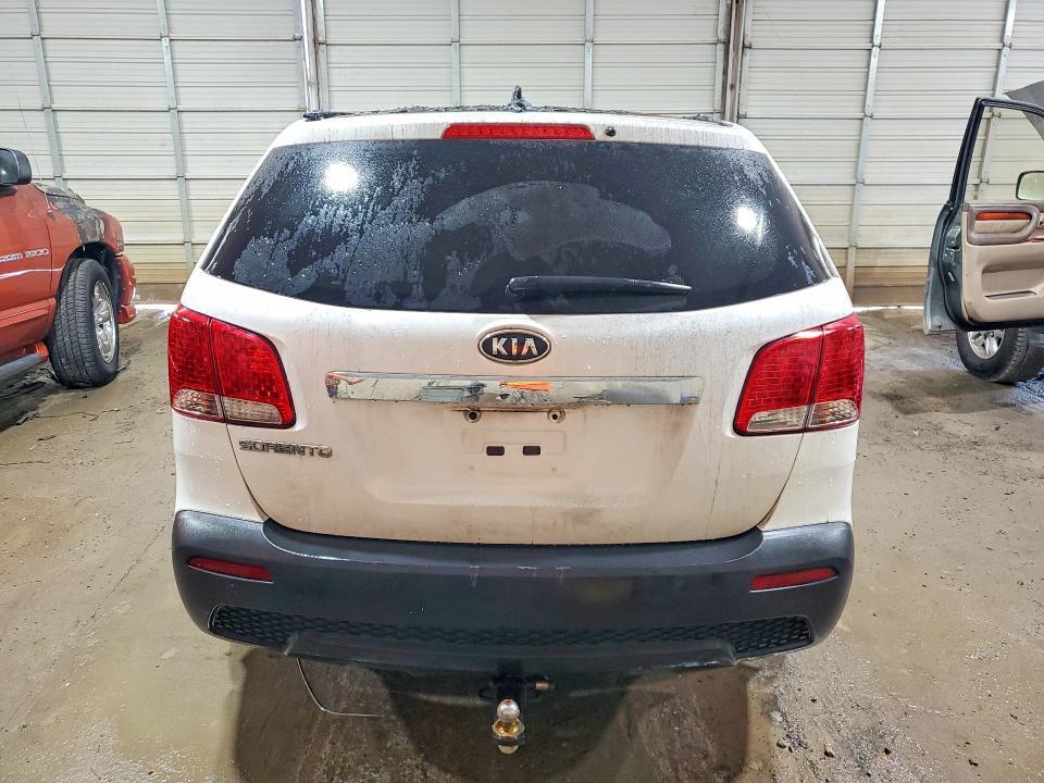 2011 KIA SORENTO LX — Фото 6 из 13