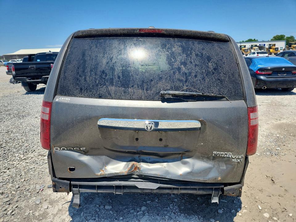 2010 DODGE GRAND CARAVAN SXT — Фото 12 из 16