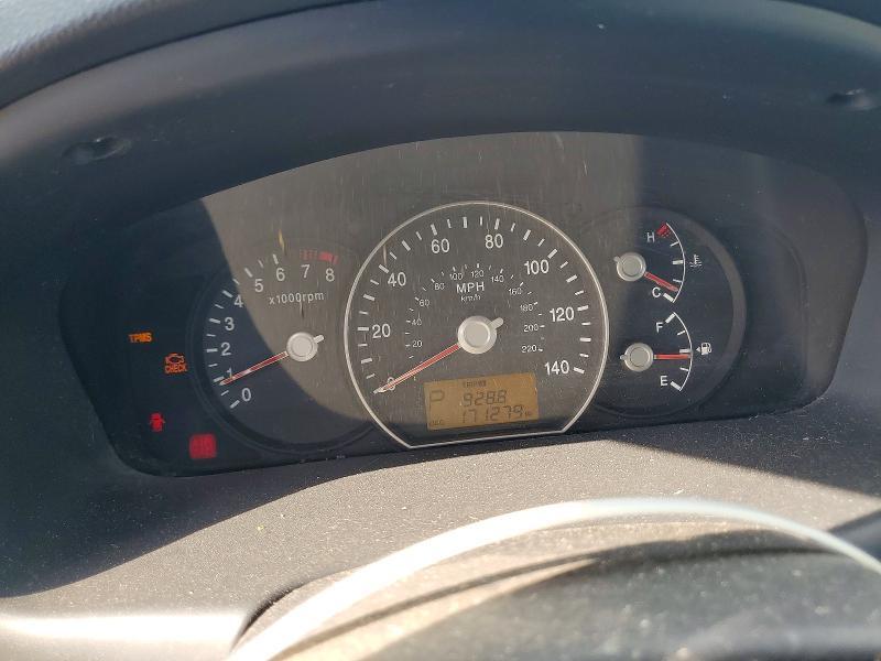 2008 KIA RONDO LX — Фото 9 из 13