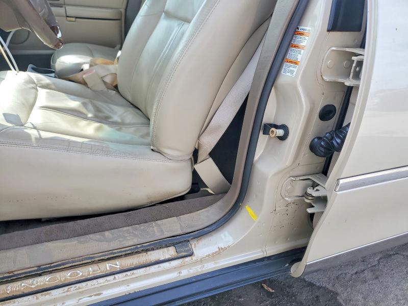 2003 LINCOLN TOWN CAR CARTIER — Фото 12 из 13