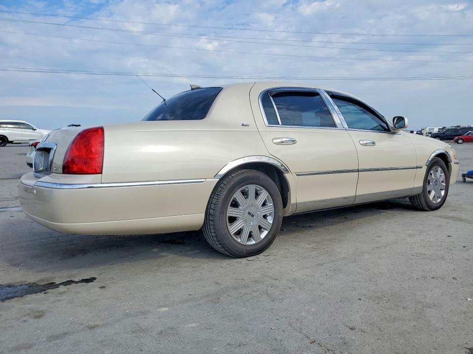 2003 LINCOLN TOWN CAR CARTIER — Фото 3 из 13