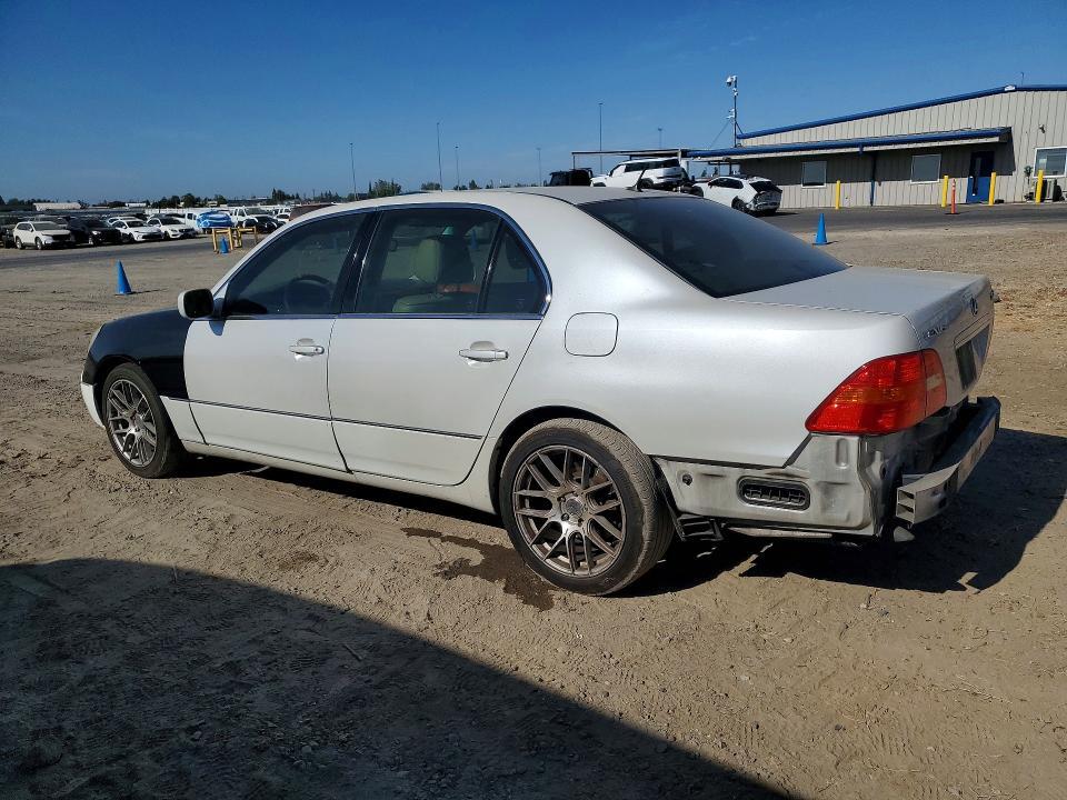 JTHBN30F920053247 2002 LEXUS LS photo no. 2
