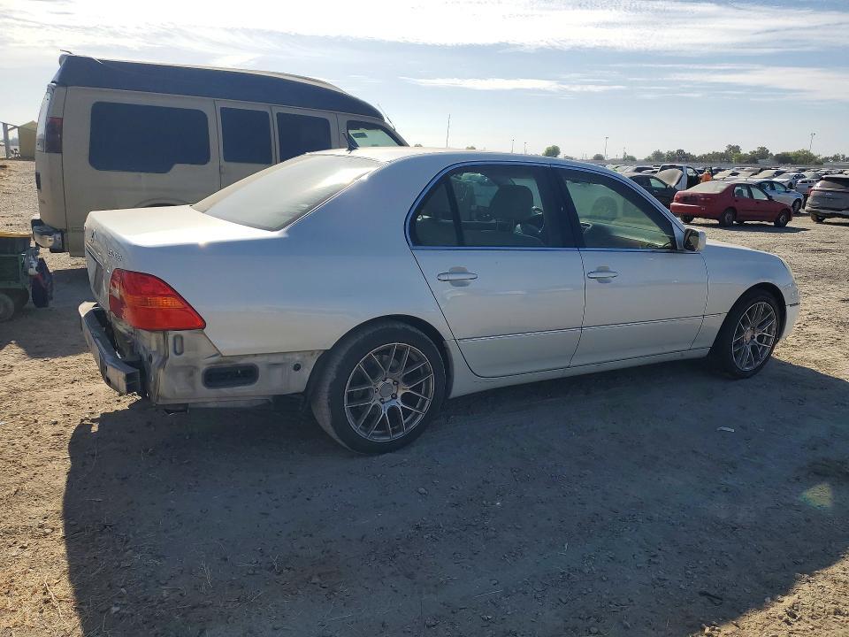 JTHBN30F920053247 2002 LEXUS LS photo no. 3