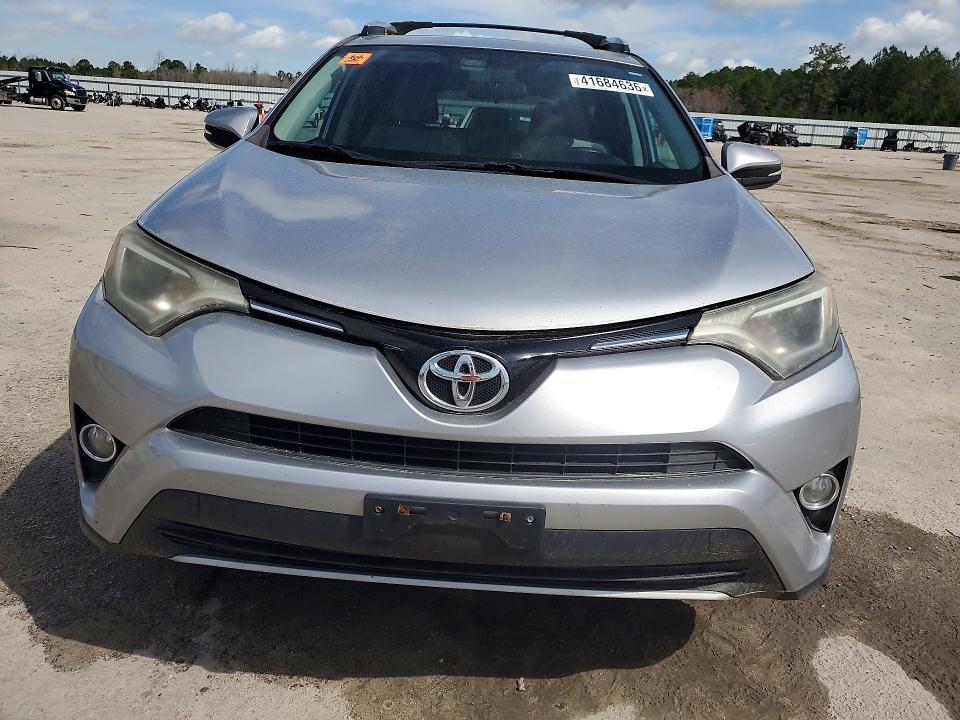 2016 TOYOTA RAV4 XLE — Фото 5 из 13