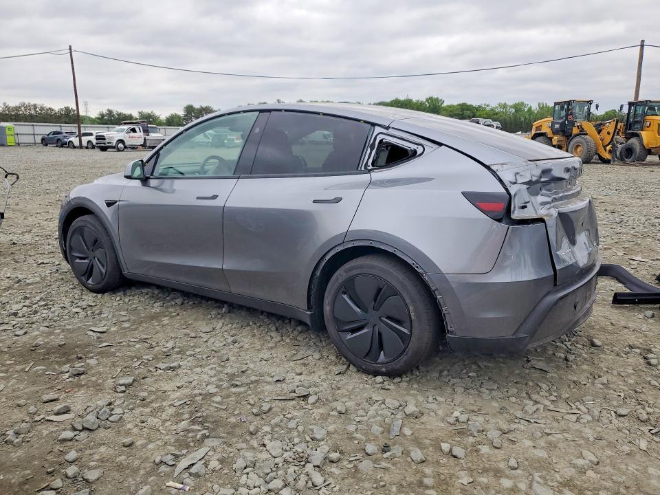 2026 TESLA MODEL Y — Фото 2 из 13