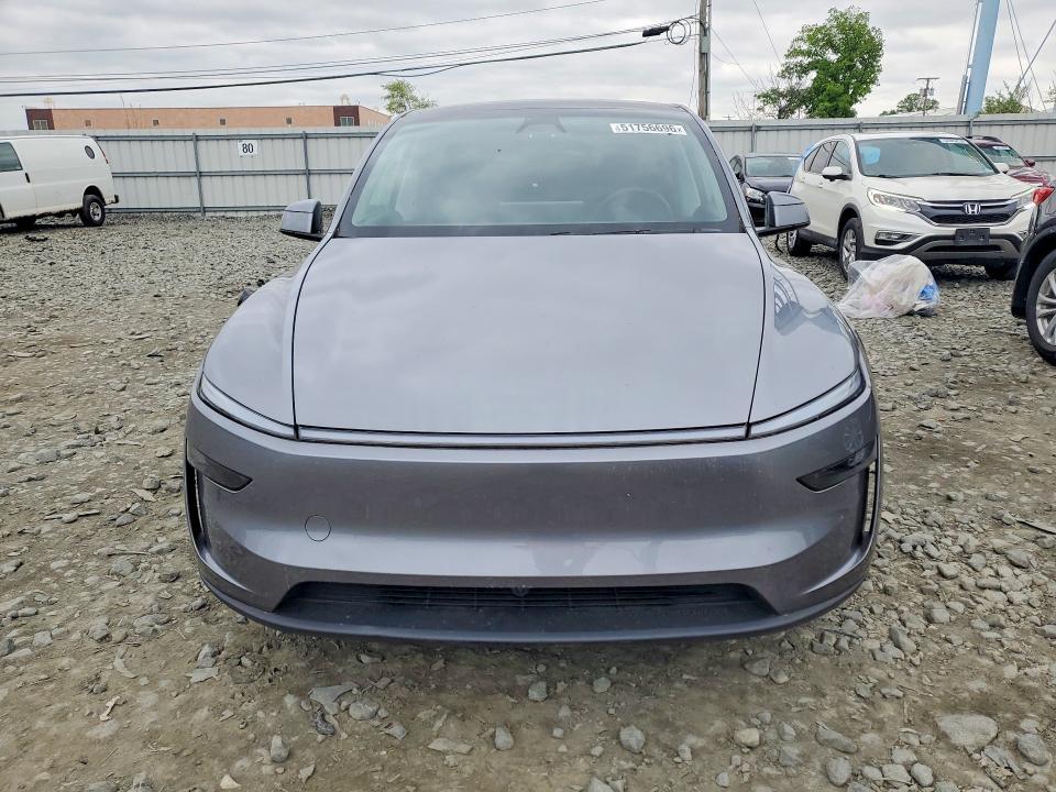 2026 TESLA MODEL Y — Фото 5 из 13
